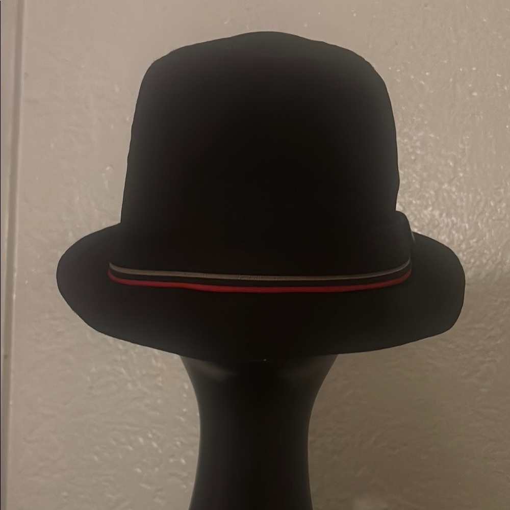 ENY CE sean Combs Stylish Black Hat with Red Accent